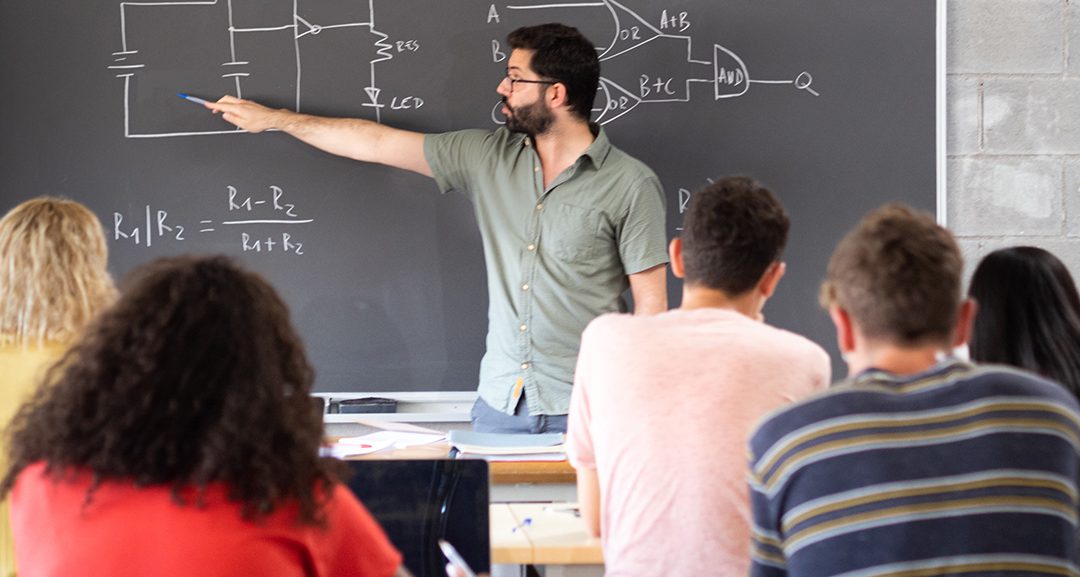 Formation express pour enseignants contractuels